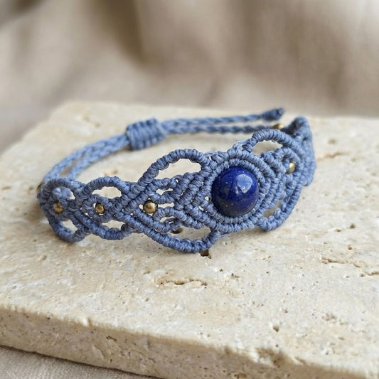 צמיד 'גאיה' אפור ולאפיס לזולי