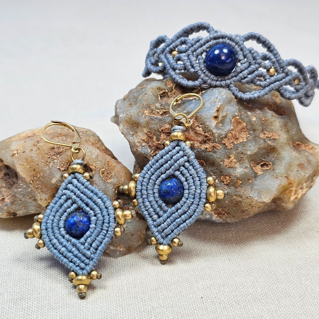 עגילי 'הופי' כחלחל ולאפיס לזולי