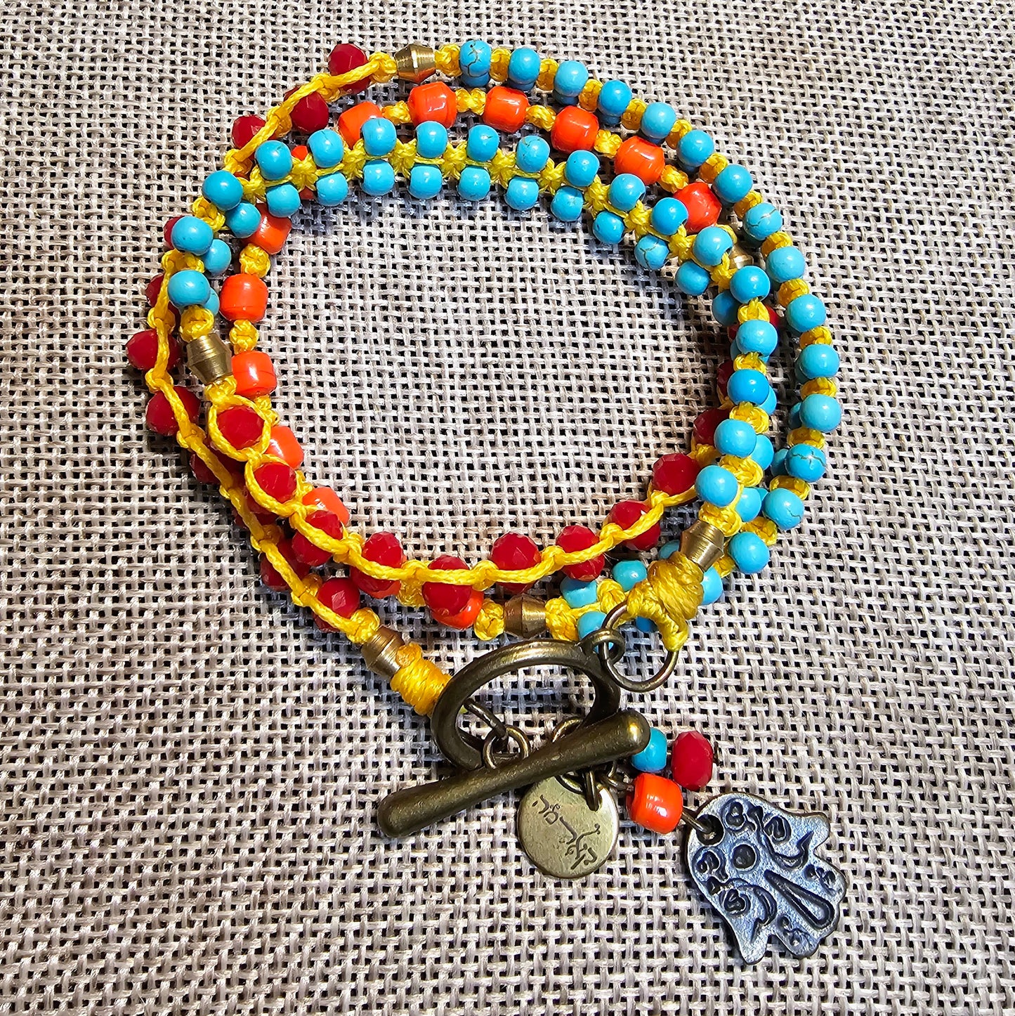 צמיד 'ברזיל' - צבעוני ותליון חמסה