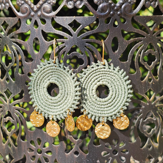 עגילי 'סהרה' בצבע מרווה