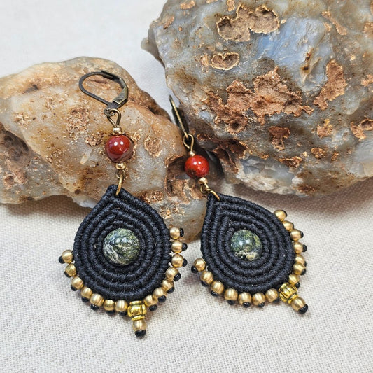 עגילי 'טיפה' שחור עמוק