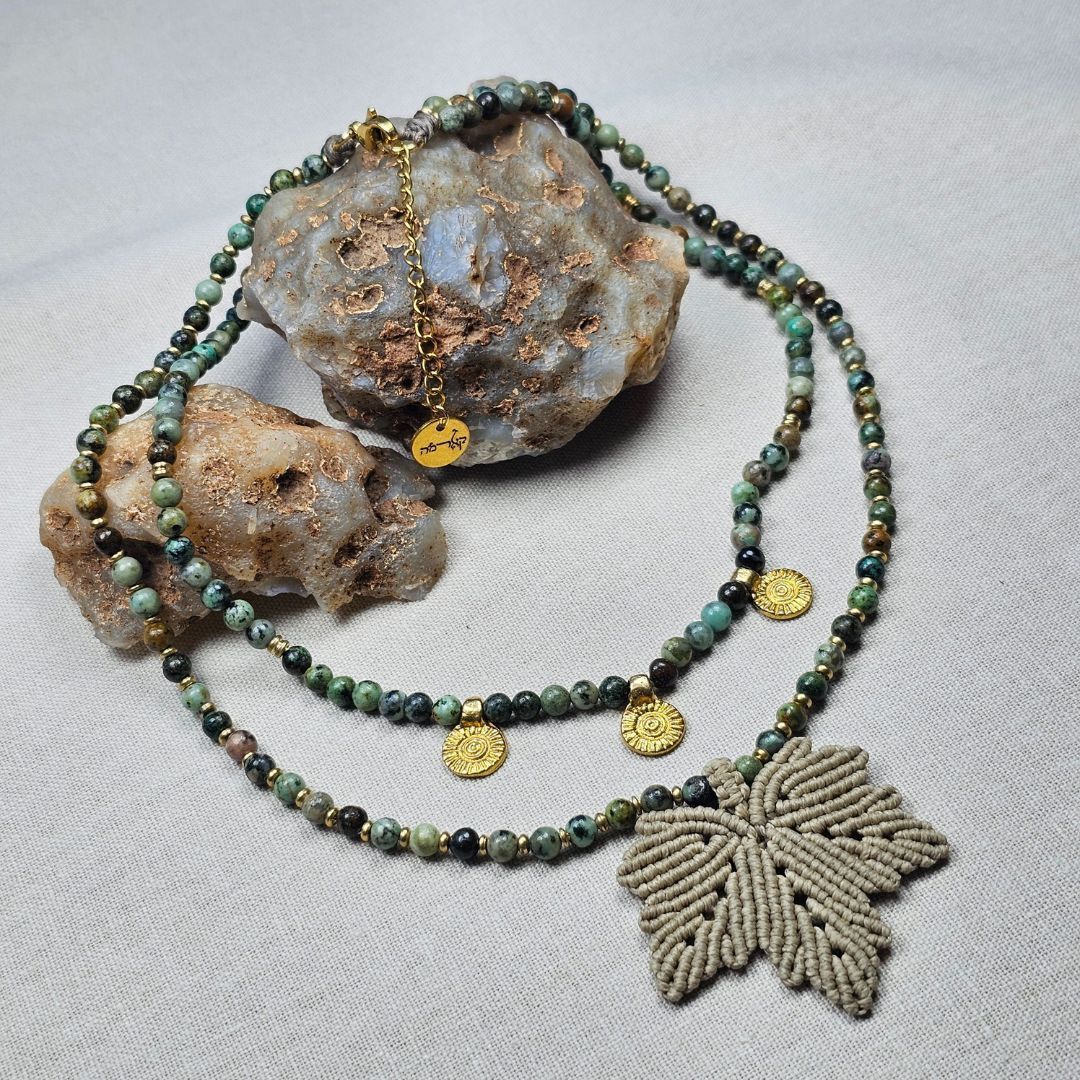 שרשרת 'אלה' בז' טבעי