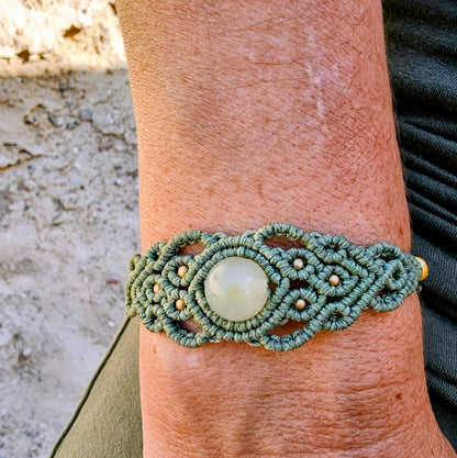 צמיד 'גאיה' - ג'ייד, אוונטורין ירוק, עין הנמר